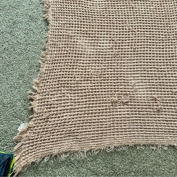 Crate & Barrel Cozy Pink Waffle Knit Throw Fringe Blanket in Boho Pink - Picture 4 of 16